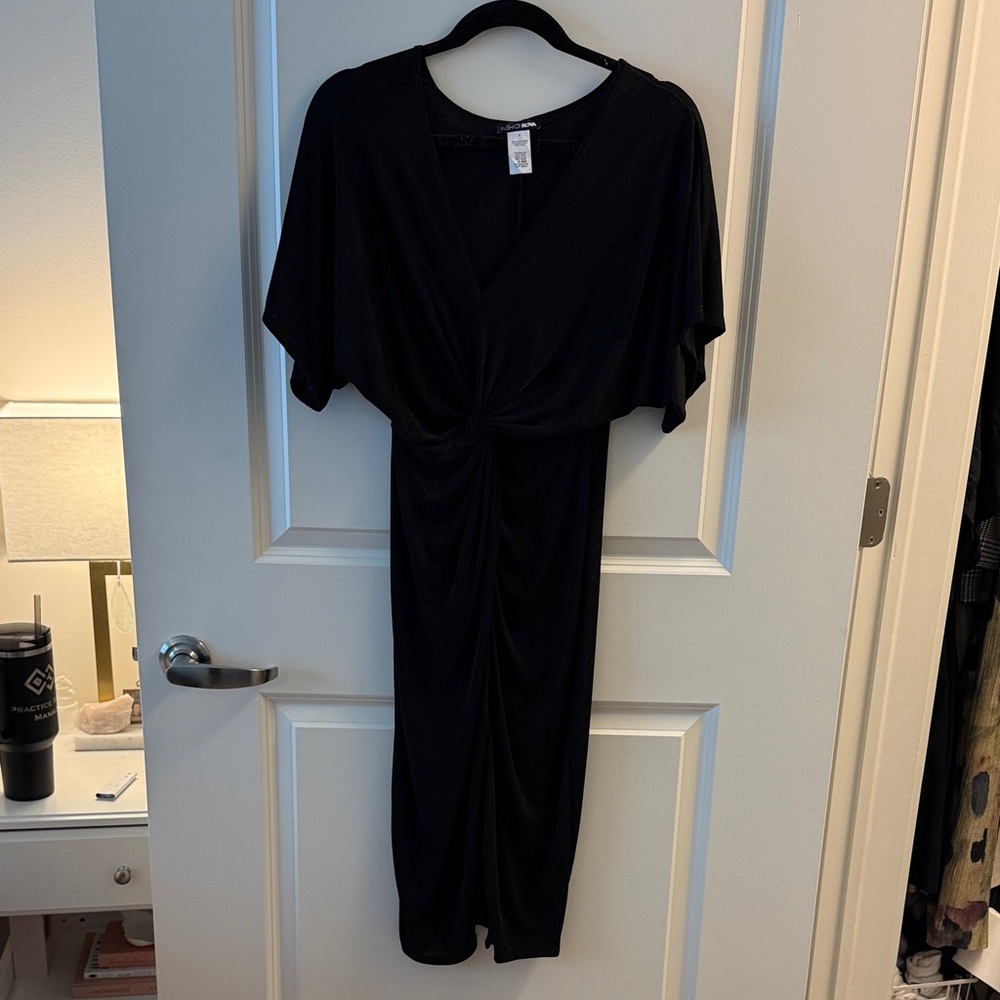 Fashion Nova Black Midi Dress